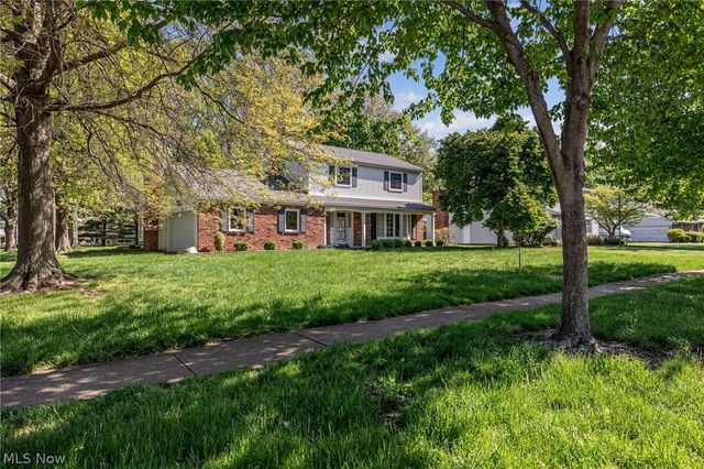 32696 Surrey Lane, Avon Lake, OH 44012