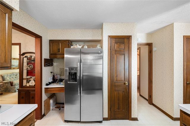 32696 Surrey Lane, Avon Lake, OH 44012