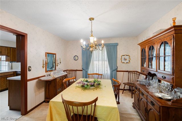 32696 Surrey Lane, Avon Lake, OH 44012