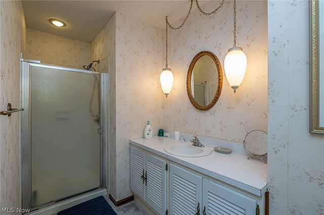 32696 Surrey Lane, Avon Lake, OH 44012