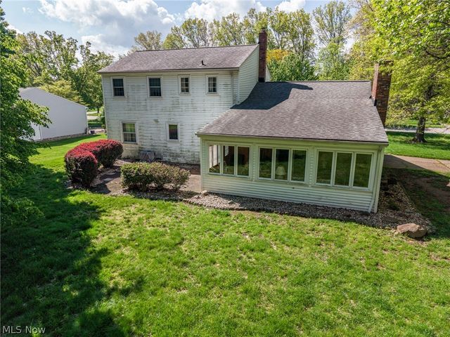 32696 Surrey Lane, Avon Lake, OH 44012