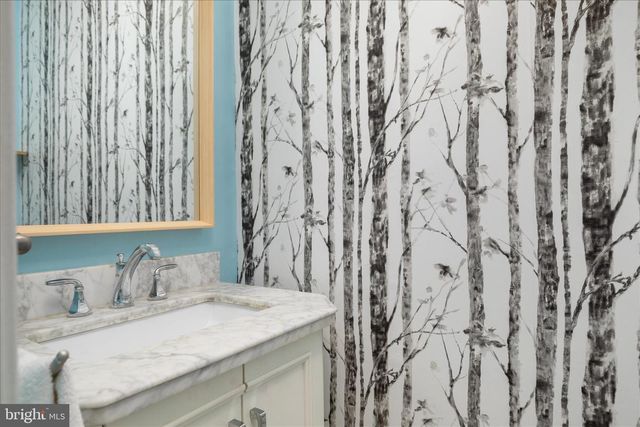 439 NIKKI TER SE, Leesburg, VA 20175