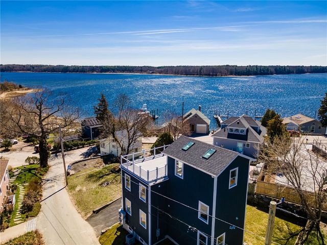 62 John Wickes Avenue, Warwick, RI 02818