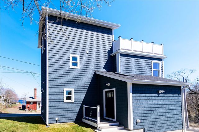 62 John Wickes Avenue, Warwick, RI 02818