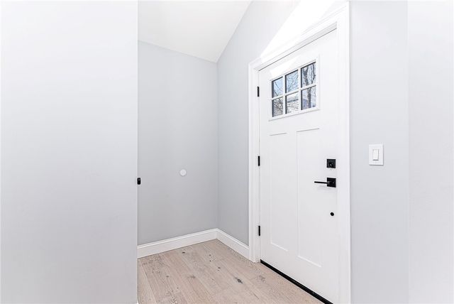 62 John Wickes Avenue, Warwick, RI 02818