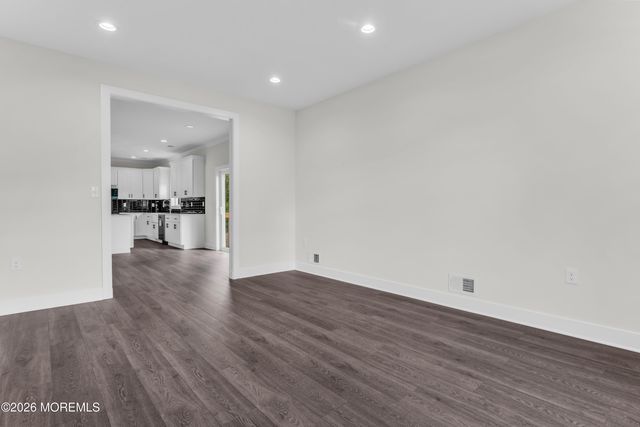 18 Plantation Drive, Little Egg Harbor, NJ 08087