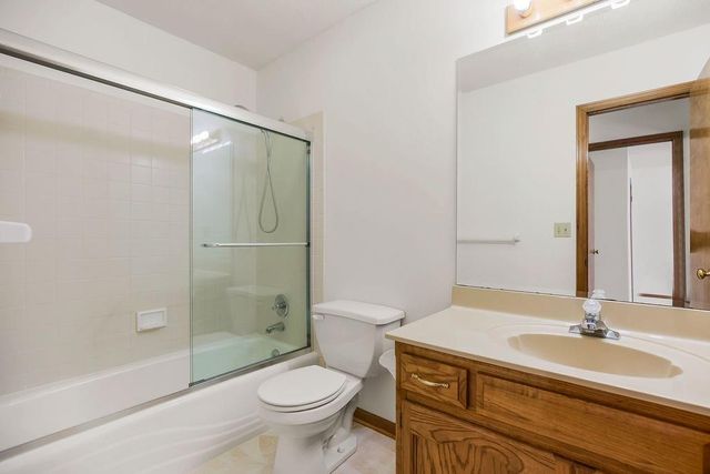 1008 NW 62nd Terrace, Kansas City, MO 64118