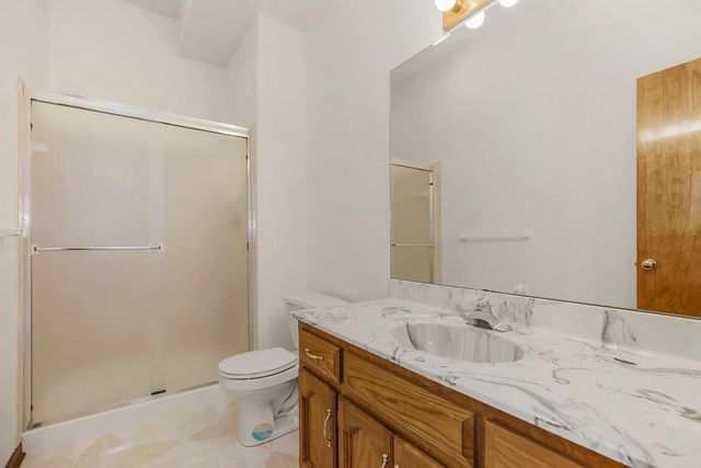 1008 NW 62nd Terrace, Kansas City, MO 64118