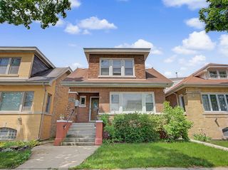 4450 N MANGO Avenue, Chicago, IL 60630