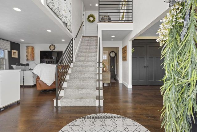 3075 RIDGEWAY DRIVE, Neenah, WI 54956