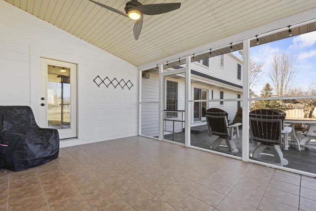 3075 RIDGEWAY DRIVE, Neenah, WI 54956