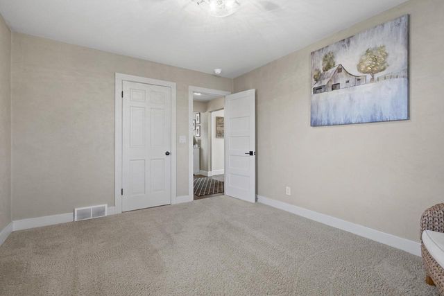 3075 RIDGEWAY DRIVE, Neenah, WI 54956