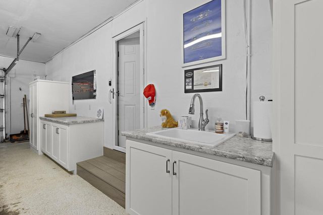 3075 RIDGEWAY DRIVE, Neenah, WI 54956