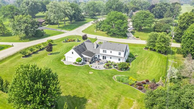 3075 RIDGEWAY DRIVE, Neenah, WI 54956