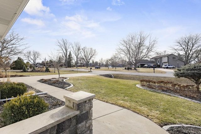 3075 RIDGEWAY DRIVE, Neenah, WI 54956