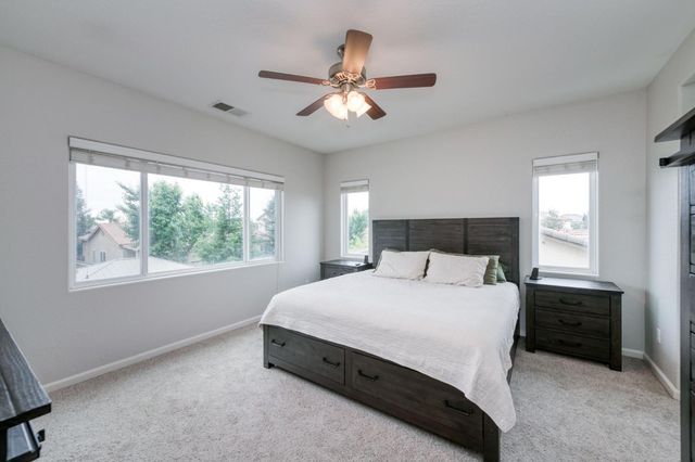 7371 E Fedora Avenue, Fresno, CA 93737