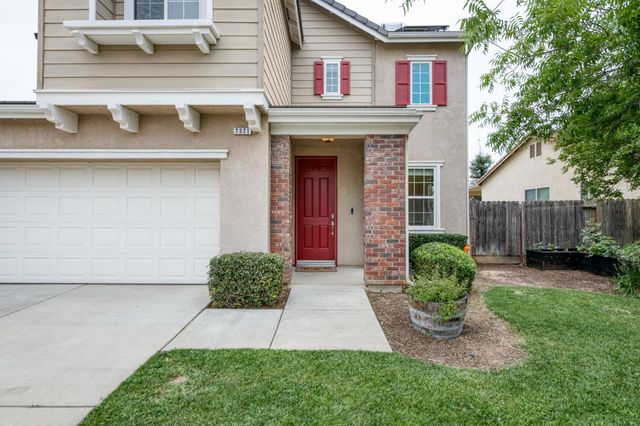 7371 E Fedora Avenue, Fresno, CA 93737