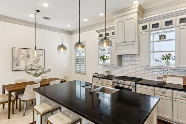 548 Allston Street, Houston, TX 77007