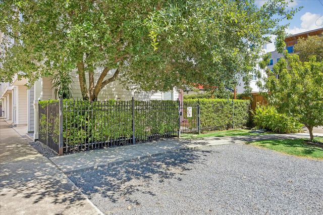 548 Allston Street, Houston, TX 77007
