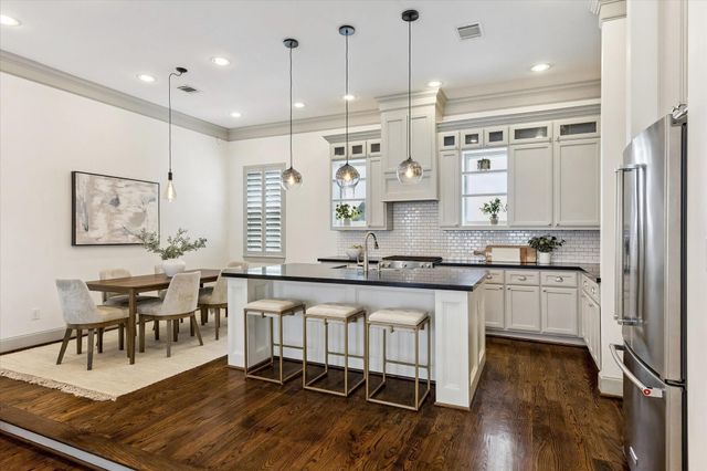 548 Allston Street, Houston, TX 77007