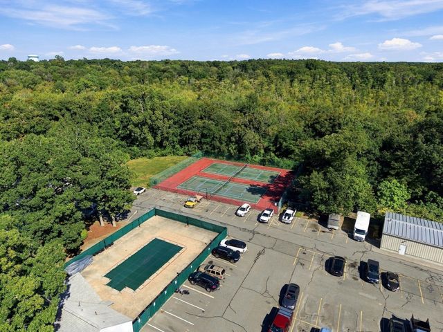 55 Greentree Lane 49, Weymouth, MA 02190