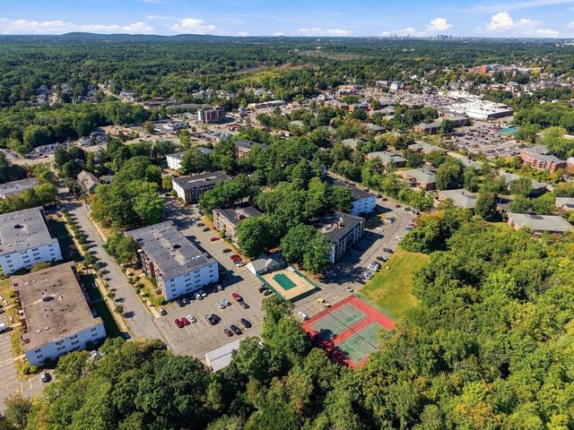 55 Greentree Lane 49, Weymouth, MA 02190