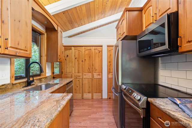 151 E Nantucket Road, Shelton, WA 98584