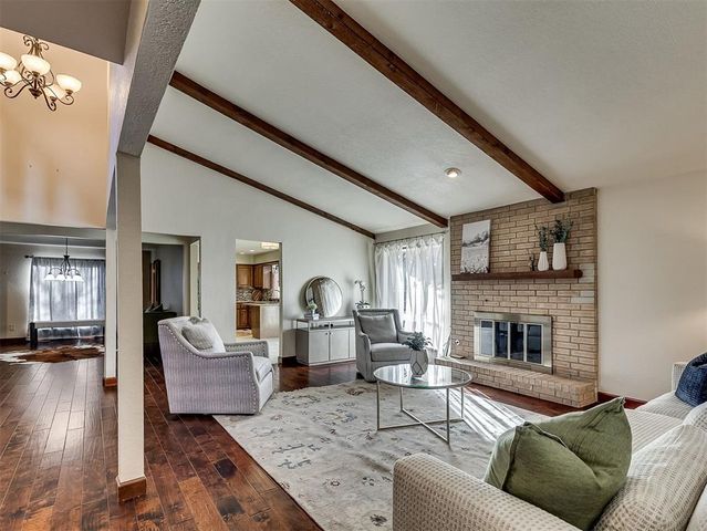 901 S Dover Drive, Edmond, OK 73034