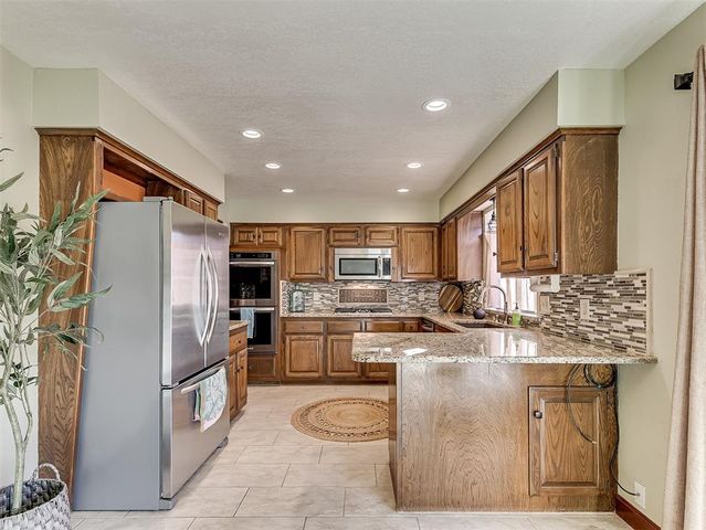 901 S Dover Drive, Edmond, OK 73034