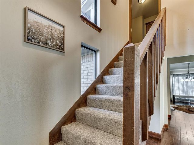 901 S Dover Drive, Edmond, OK 73034