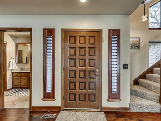 901 S Dover Drive, Edmond, OK 73034