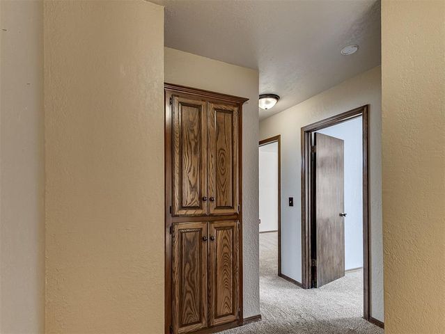 901 S Dover Drive, Edmond, OK 73034