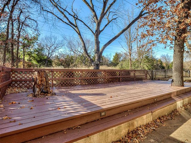 901 S Dover Drive, Edmond, OK 73034