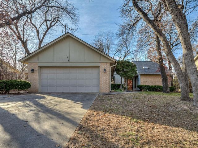 901 S Dover Drive, Edmond, OK 73034