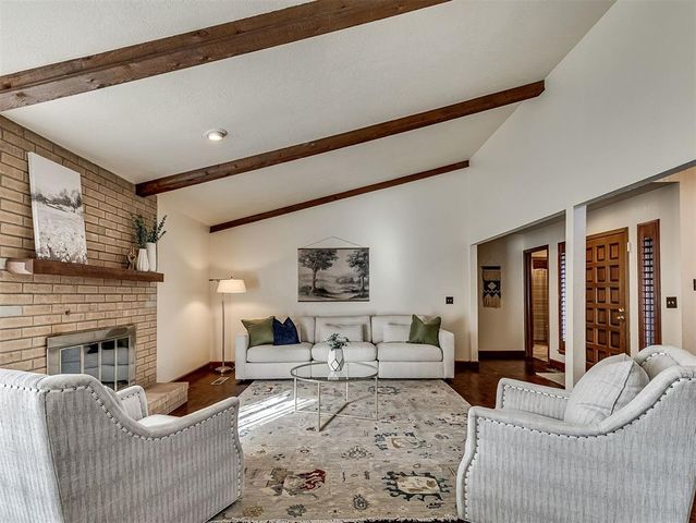 901 S Dover Drive, Edmond, OK 73034