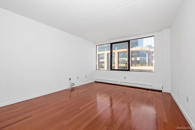 4 Martine Avenue 1120, White Plains, NY 10606