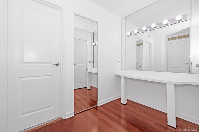 4 Martine Avenue 1120, White Plains, NY 10606