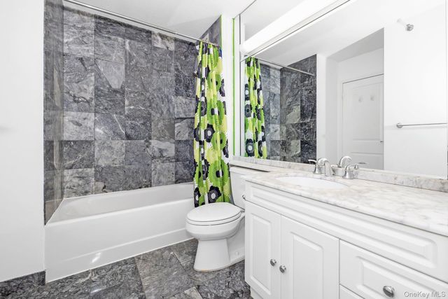 4 Martine Avenue 1120, White Plains, NY 10606