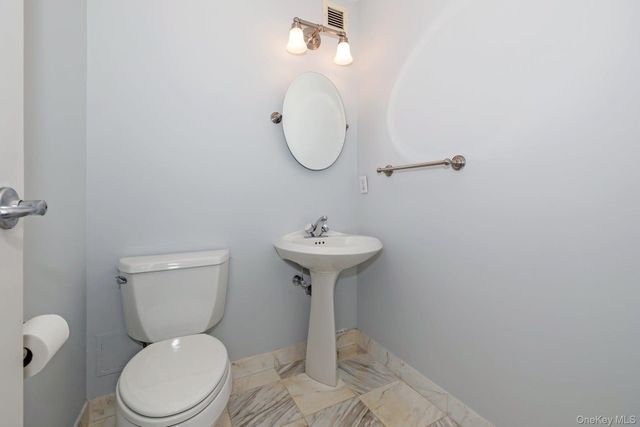 4 Martine Avenue 1120, White Plains, NY 10606