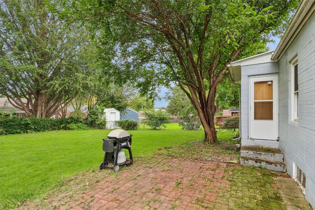 617 Grand Avenue, West Des Moines, IA 50265