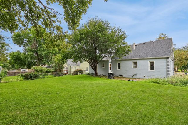 617 Grand Avenue, West Des Moines, IA 50265