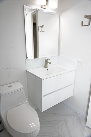 240 W Park Dr 108-4, Miami, FL 33172