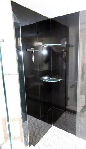 240 W Park Dr 108-4, Miami, FL 33172