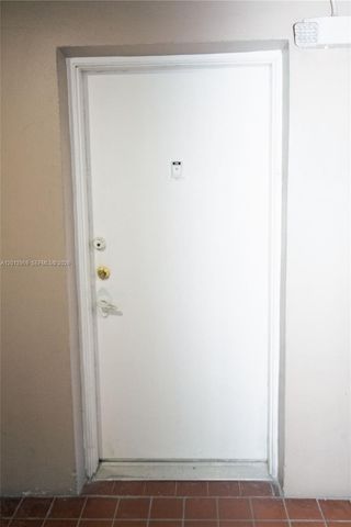 240 W Park Dr 108-4, Miami, FL 33172