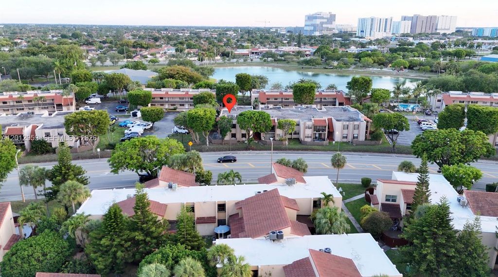 240 W Park Dr 108-4, Miami, FL 33172