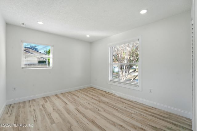 2915 HOLLYBAY Road, Orange Park, FL 32073