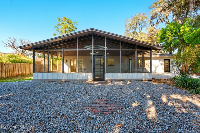 2915 HOLLYBAY Road, Orange Park, FL 32073