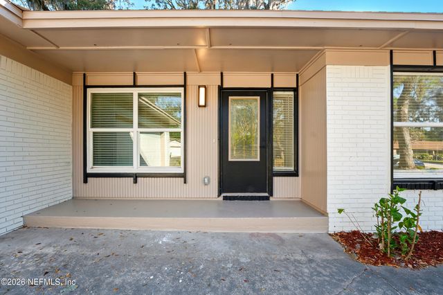 2915 HOLLYBAY Road, Orange Park, FL 32073