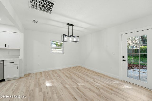 2915 HOLLYBAY Road, Orange Park, FL 32073