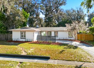 2915 HOLLYBAY Road, Orange Park, FL 32073